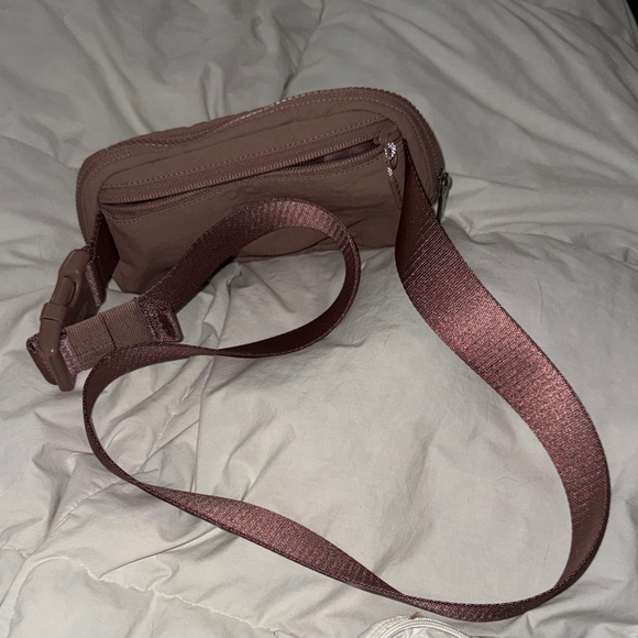 lululemon Belt Bag - Picture 2 of 4
